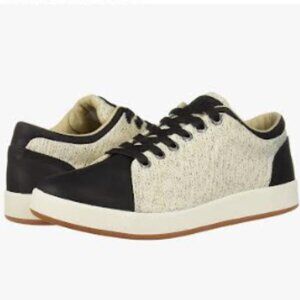 New Kodiak Indra Traction Sneakers Genuine Leather Round Toe Lace Up Black 9